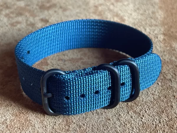 Azul - Image 2